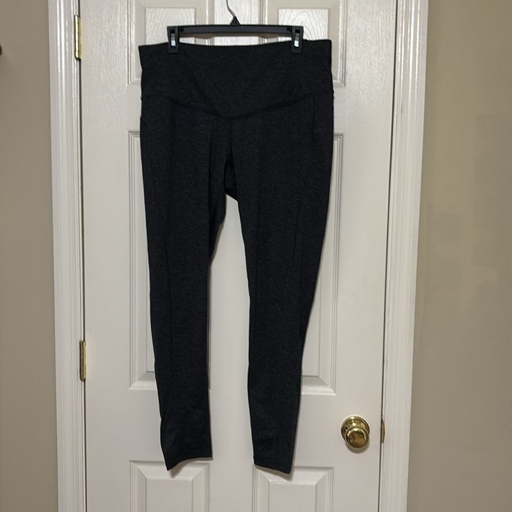 Control band athletic leggings